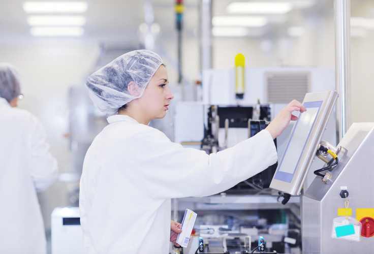 medical device manufacturing in clean room 